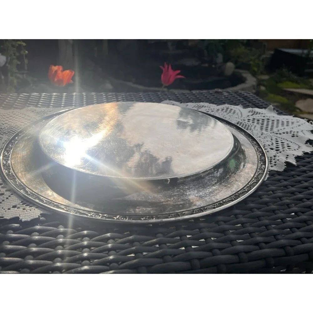 Vintage Oneida Silversmiths 15 Inch Round Serving Tray Platter Silverplated